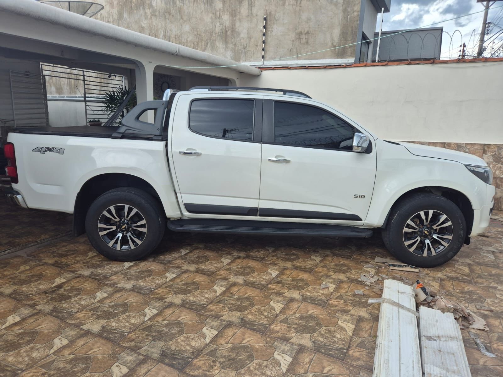 GM - CHEVROLET S10 PICK-UP LTZ 2.8 TDI 4X4 CD DIES.AUT